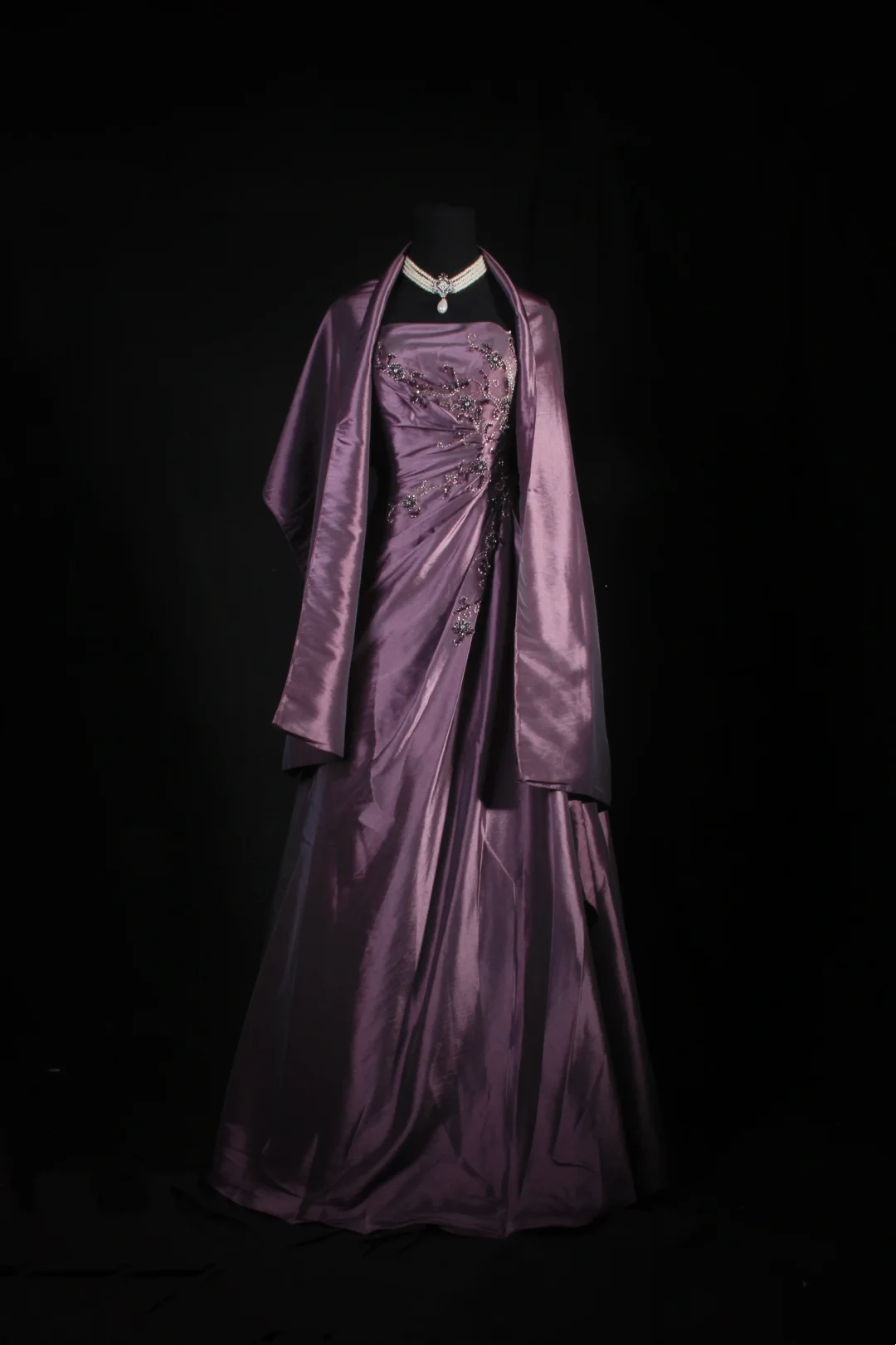 A-Line Navy Blue Long Prom Dress Beaded Evening Gowns