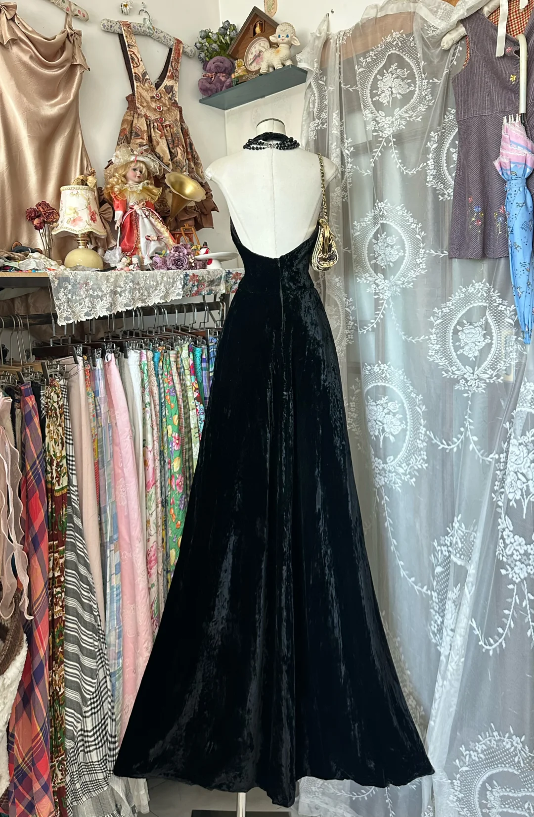 Halter A-Line Black Velvet Prom Dress Backless Evening Dress