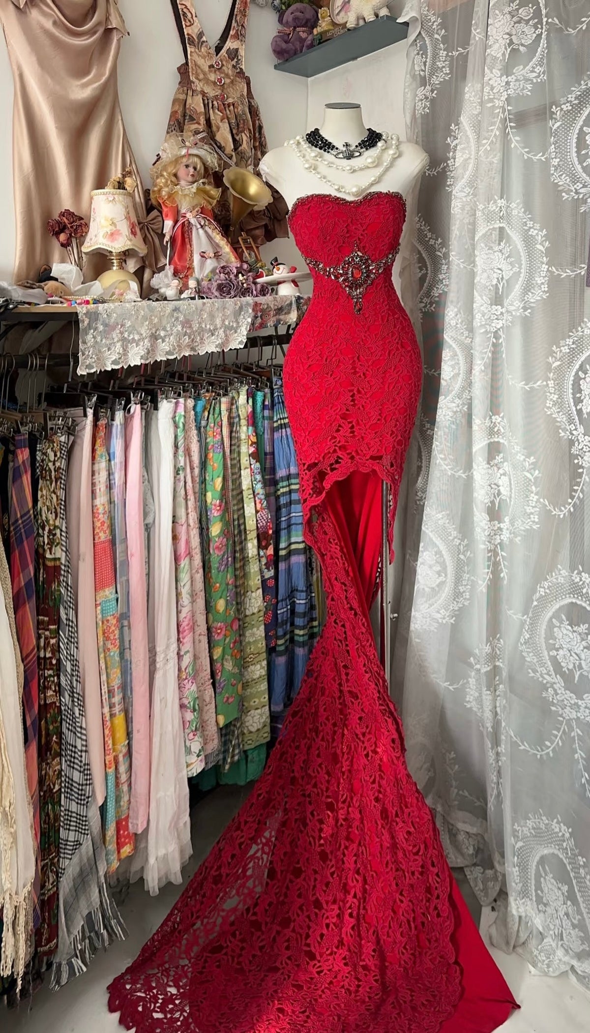 Red Lace Prom Dress Beaded Evening Dress J9367