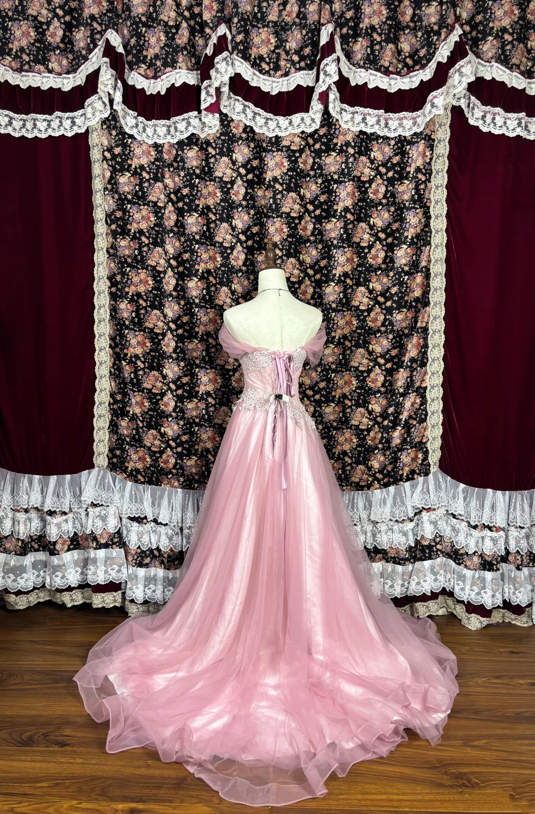 Off-the-Shoulder Pink Tulle Prom Dress A-Line Lace Formal Dress