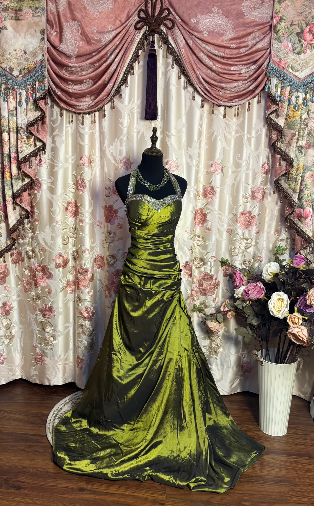 Halter Green Prom Dress Backless Evening Dress Birthday Gowns