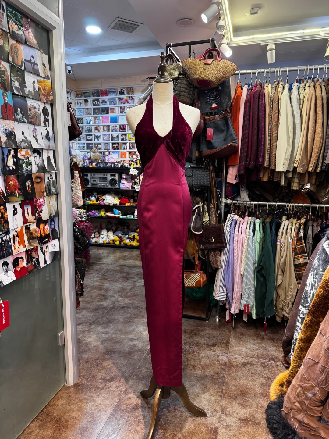 Halter Sheath Burgundy Prom Dress Satin Velvet Evening Dress