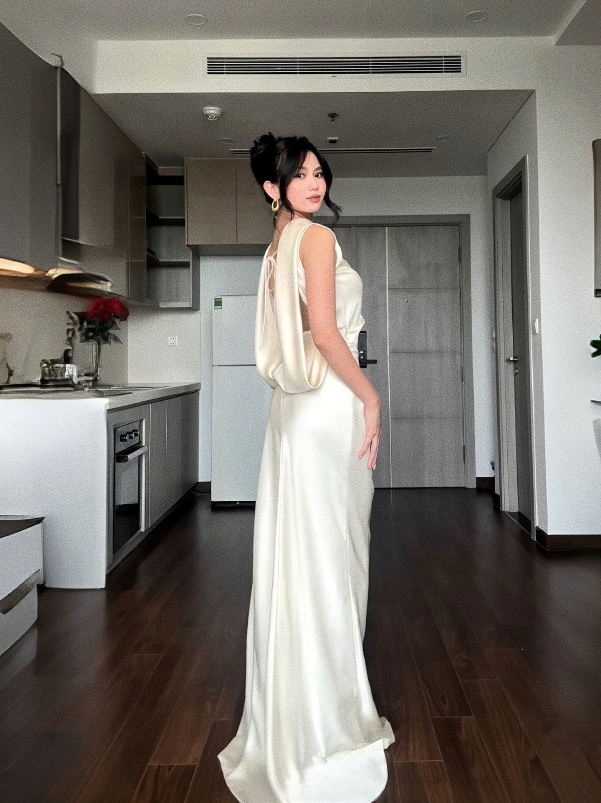 Backless Halter Neck Satin Dress Banquet Evening Dress J9553