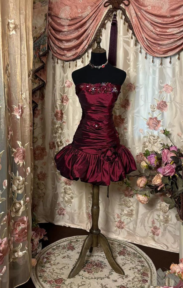 Vintage Strapless Burgundy Mini Homecoming Dress Birthday Dress