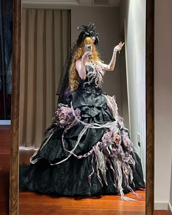 Vintage Black Strapless Satin Tulle Pleated 3D Flowers Ball Gown Long Birthday Quinceanera Dress