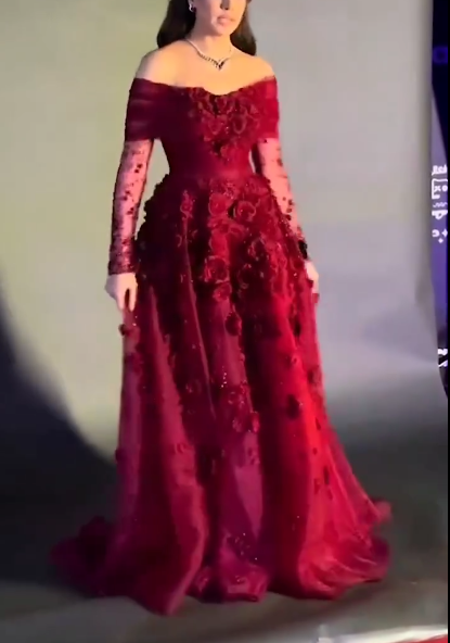 Pretty Off-the-Shoulder Ball Gown Red Organza Appliques Long Party Dress Birthday Outfits - View 6 | FashionDia