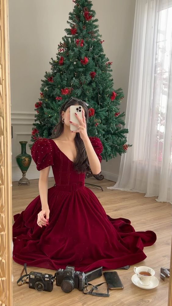 Dark Red Velvet V-Neck Short Puff Sleeve Beaded A-Line Floor-Length Evening Dress - FashionDia
