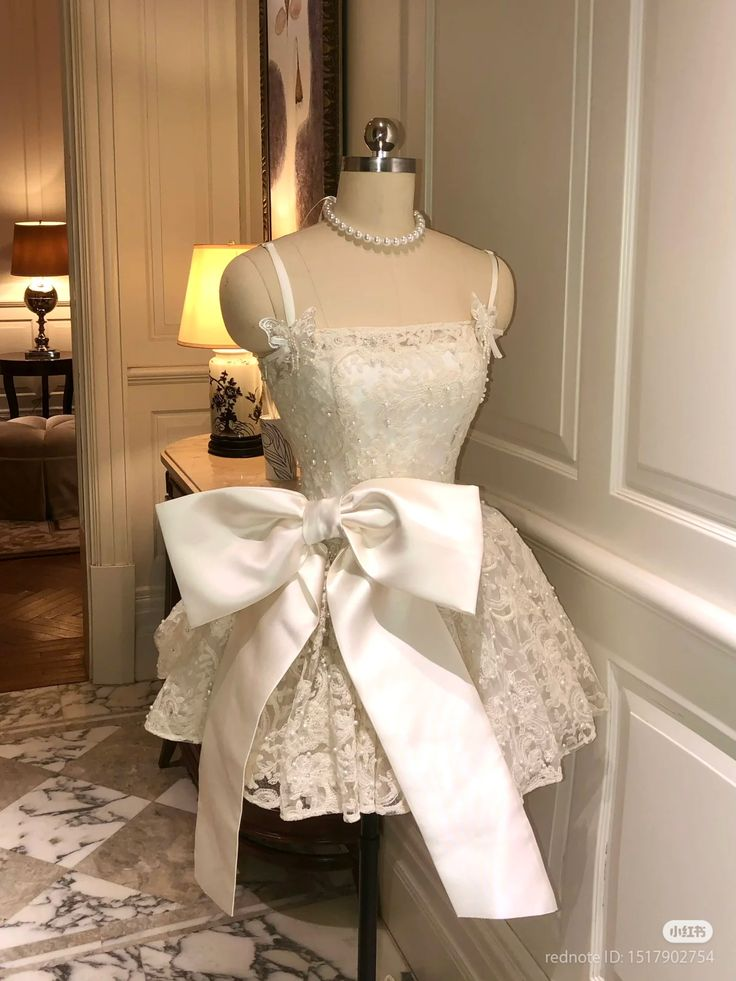 Elegant Ivory Lace Mini Homecoming Dress Princess Prom Dress