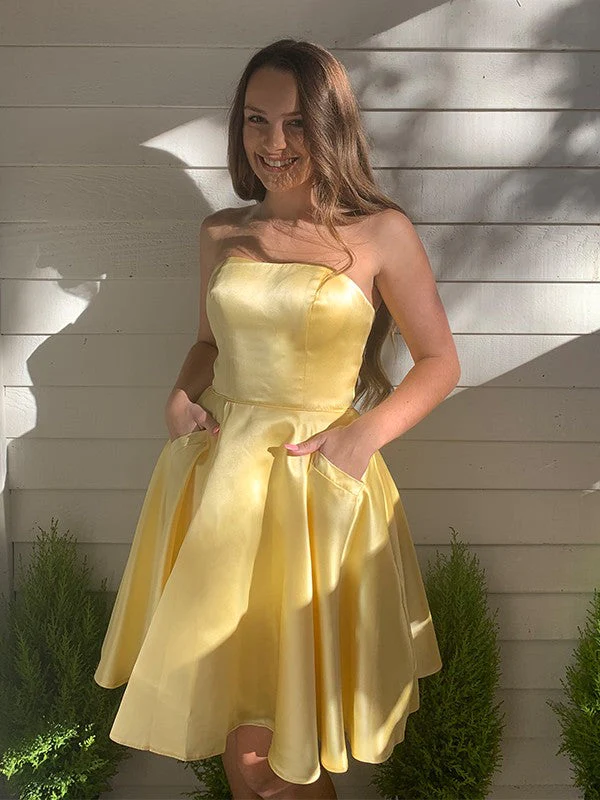 A-Line/Princess Strapless Satin Sleeveless Short Homecoming Dresses - FashionDia