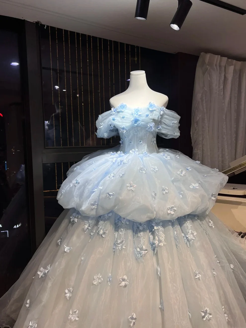 Elegant Off-the-Shoulder Blue Tulle Layered Appliques Ball Gown Sweet 16 Dress Quinceanera Dress - View 2 | FashionDia