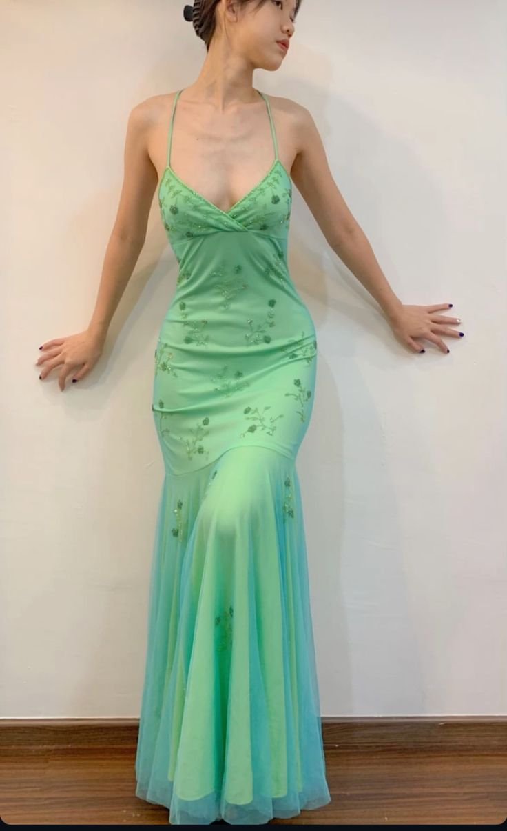 Green Spaghetti Straps Beaded Mermaid Evening Dress V Neck Party Prom Dress