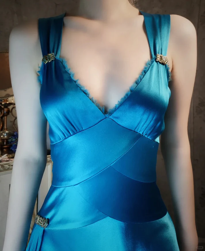 Vintage Blue V-Neck Satin Mermaid Evening Dress Long Birthday Prom Gown - View 4 | FashionDia