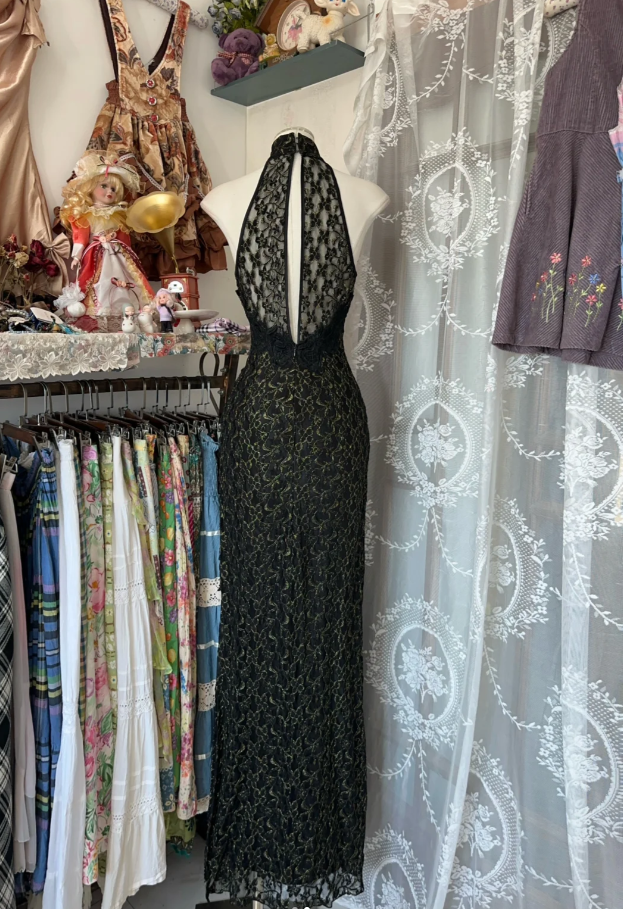 Sexy Halter Sleeveless Black Lace Sheath Long Evening Dress Birthday Prom Dresses - View 2 | FashionDia