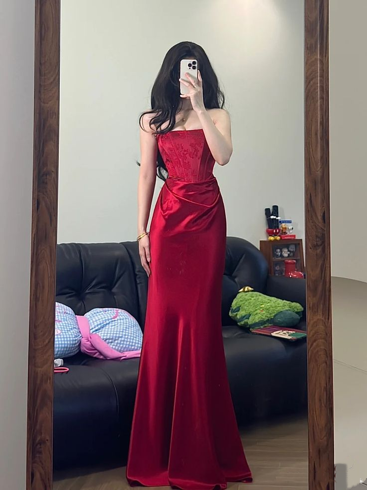 Pretty Strapless Red Satin Pleated Mermaid Evening Dress Long Party Gown - FashionDia