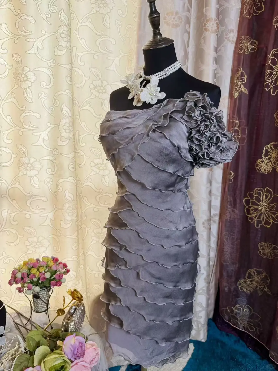 Vintage One-Shoulder Gray Chiffon Sheath Cocktail Dress Formal Graduation Homecoming Dress - View 3 | FashionDia