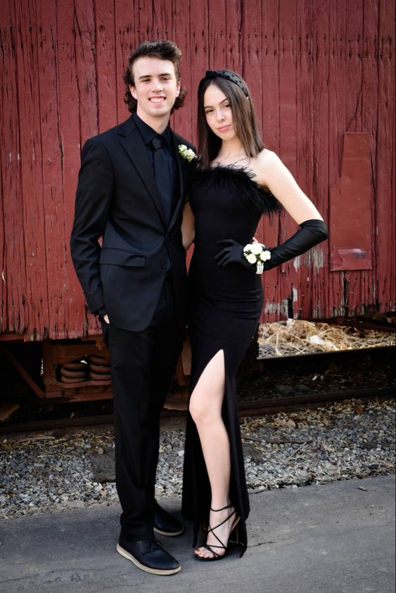 Classy Black Sheath Prom Dress With Split - View 2 | FashionDia