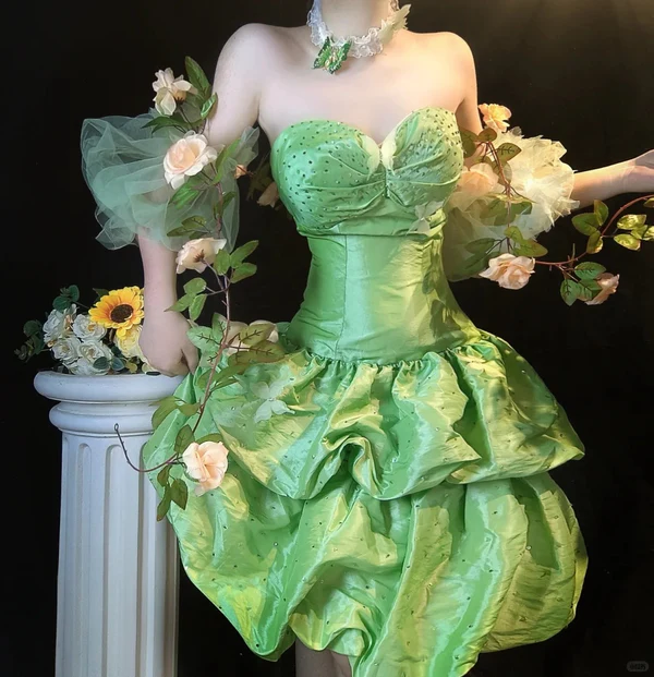 Classy Green Sweetheart Neck Satin A-Line Short Homecoming Dress Birthday Outfits - View 4 | FashionDia