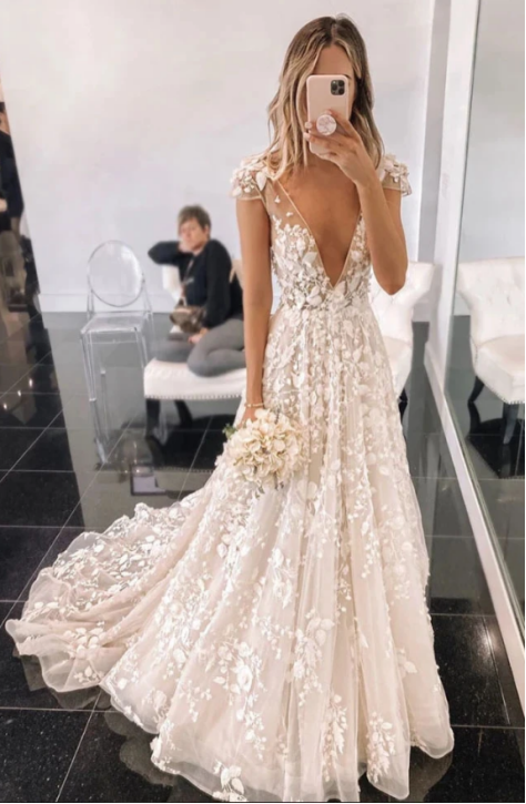 A-Line Lace V-Neck Vintage Cap Sleeves Romantic Wedding Dresses Elegant Evening Dress - FashionDia