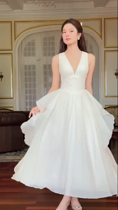 Charming V-Neck Chiffon Ruffle White Long party Gown Formal Evening Dress - FashionDia