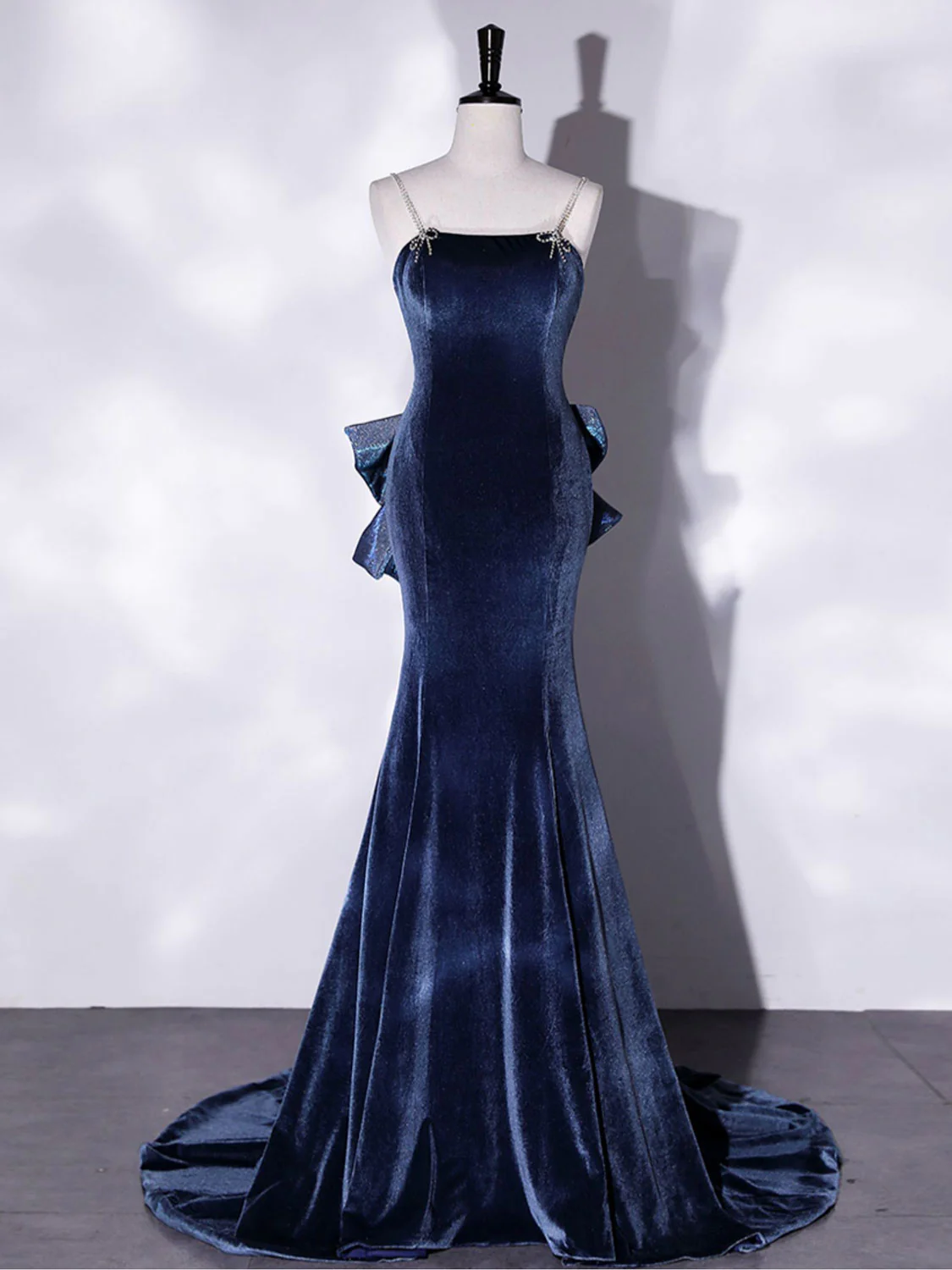 Mermaid Velvet Blue Long Prom Dresses Blue Velvet Long Evening Dress Y4387 - View 2 | VelvetHem