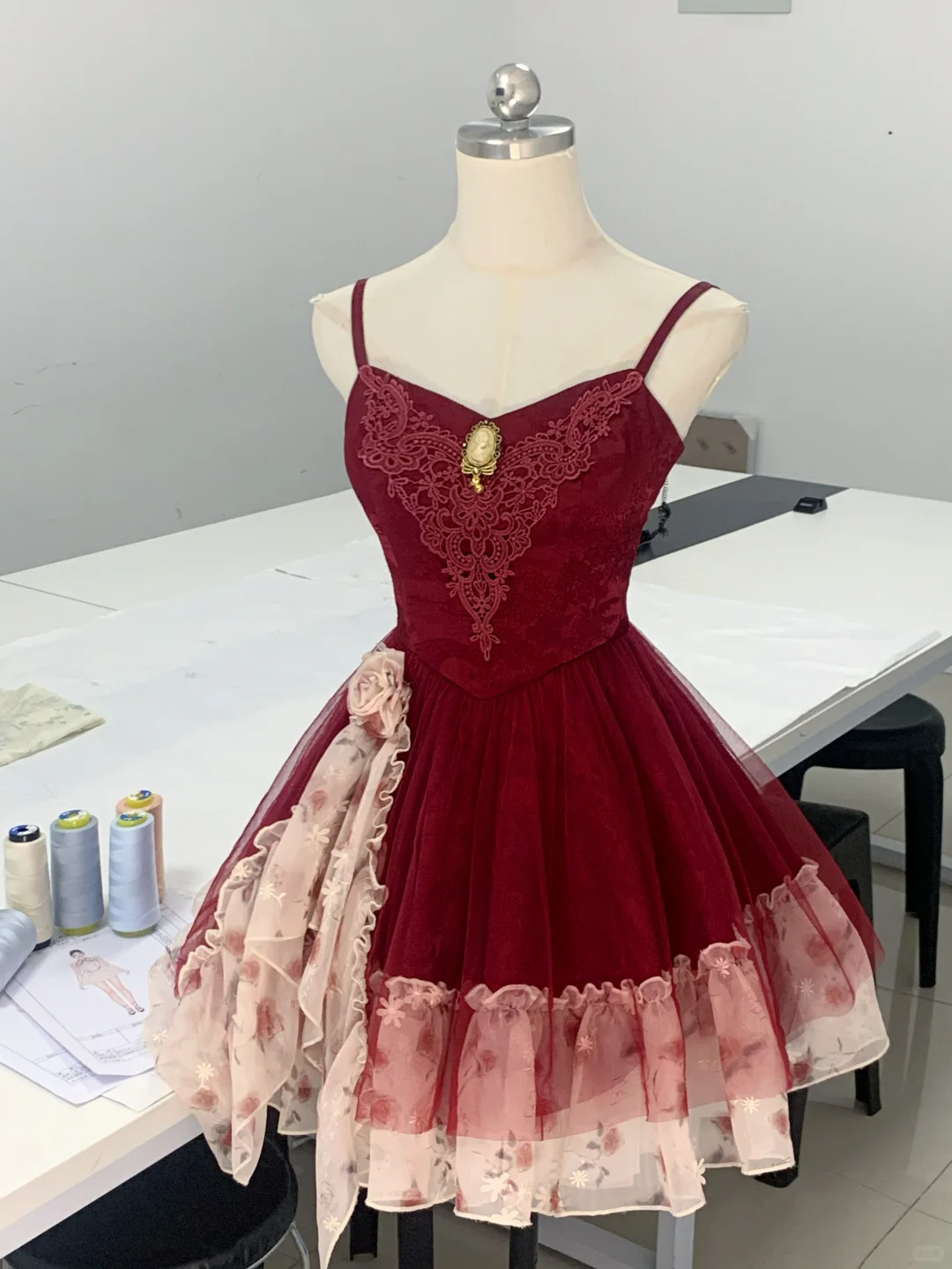 Pretty Red Spaghetti Straps Satin Tulle Short Birthday Outfits 6th Grade Homecoming Dress - FashionDia