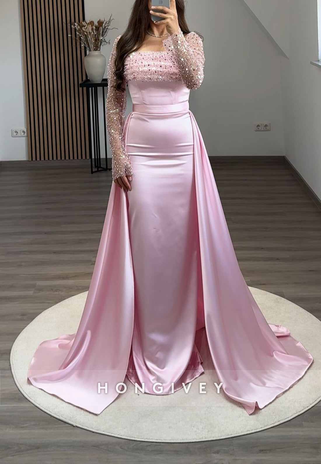 Square Long Sleeve Court Train Sequined Pleated Zipper Elegant Evening Gowns