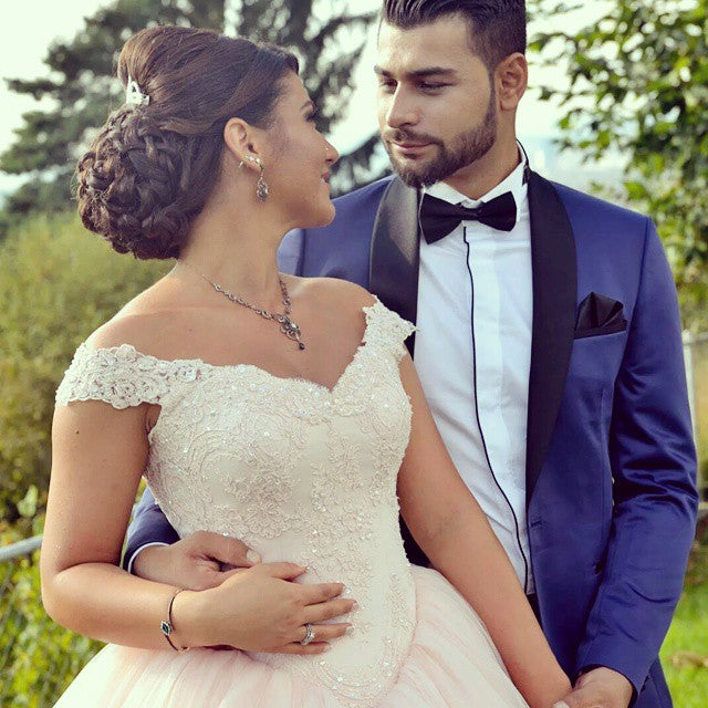 Latest Off Shoulder Ball Gown Princess Dress Tulle Lace Applique Wedding Dress