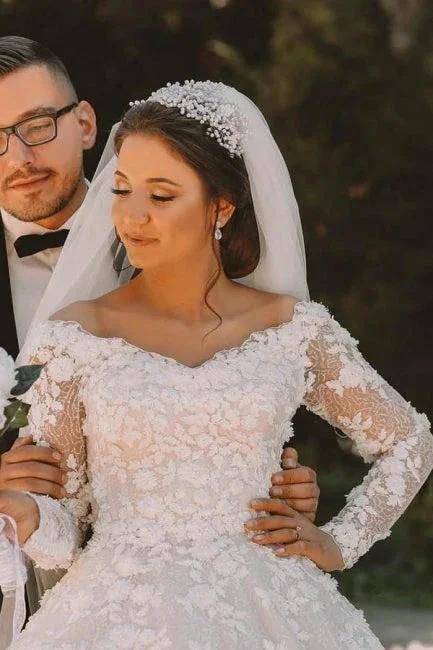 Long sleeves Lace round neck Ball gown Wedding Dress (ZD15699)