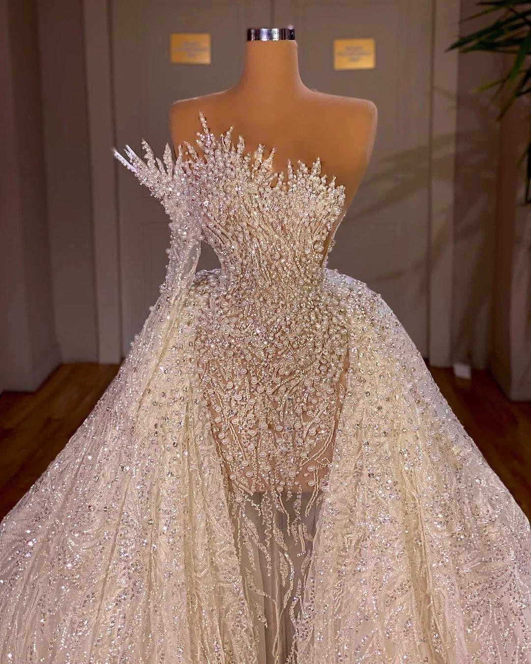 Luxurious Long White A-line Beading One Shoulder Wedding Dress With Sleeve (ZD14532)