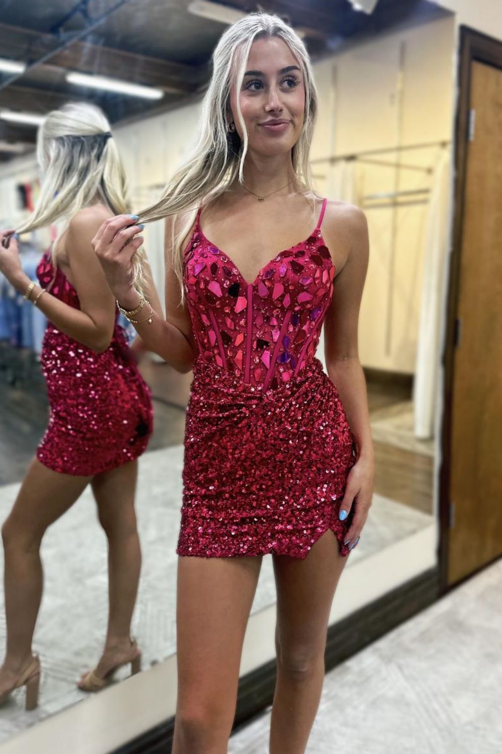 Luxurious Bodycon Spaghetti Straps Short Sequin Homecoming Dress With Mirror