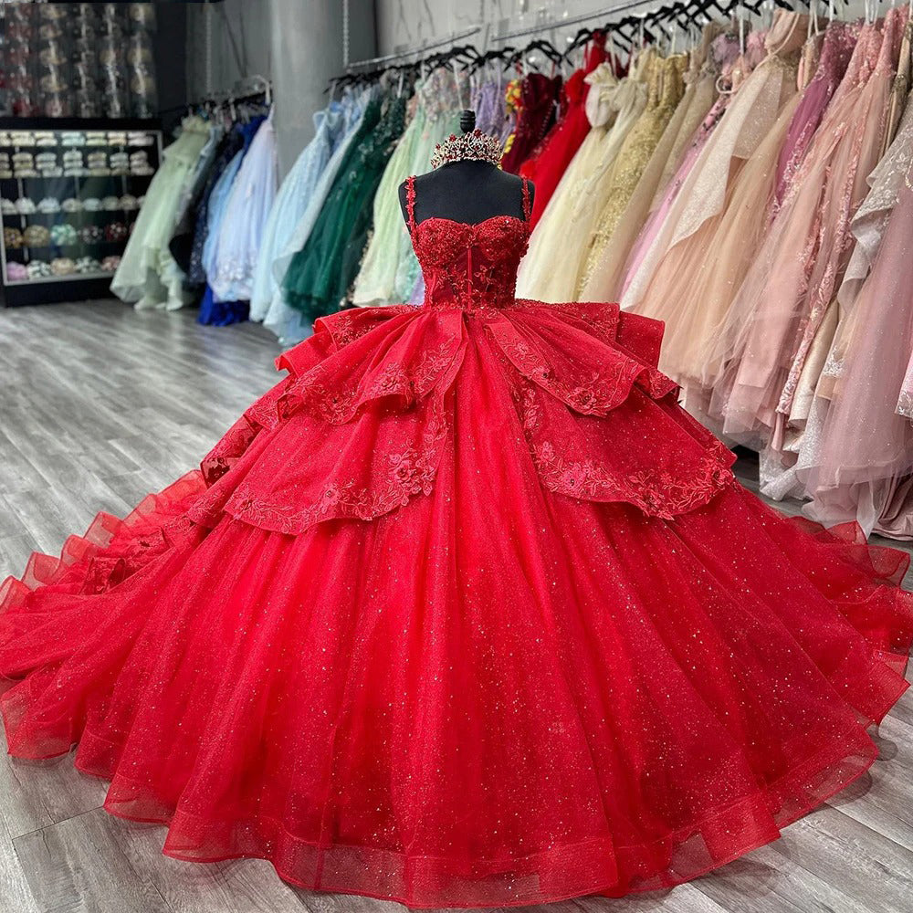 Luxury Ball Gown Sweetheart Neck Spaghetti Straps Lace Appliques Beaded Red Tulle Quinceanera Dress For Sweet 16