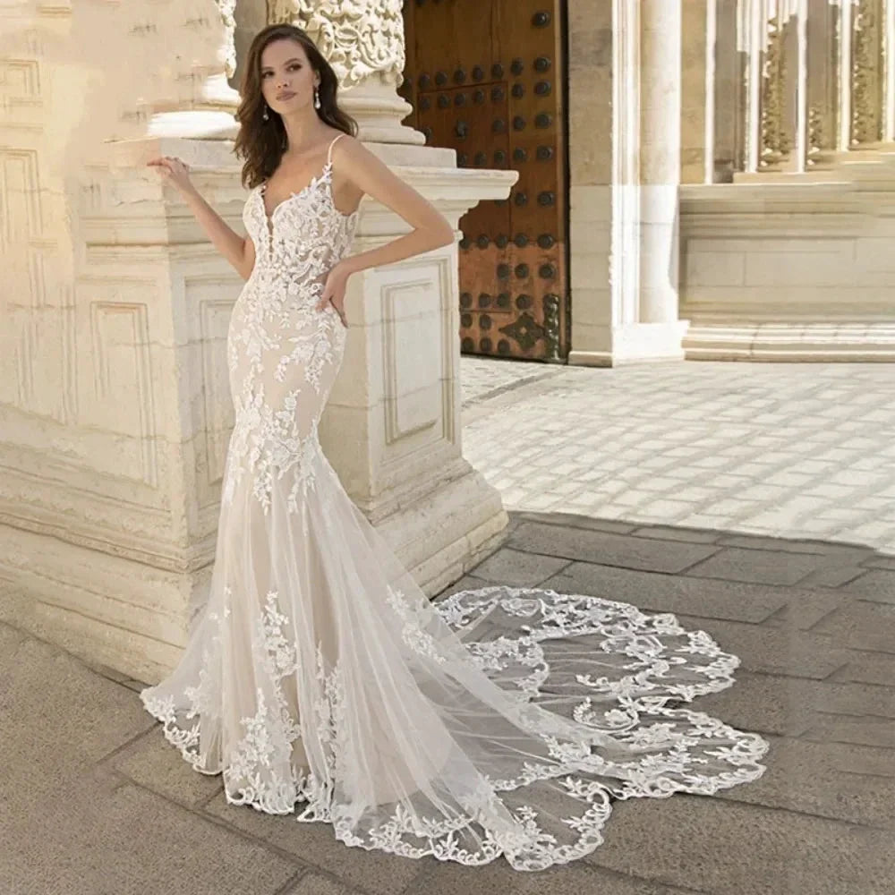 Luxury Mermaid Wedding Dress For Women Lace Appliques V-neck Spaghetti Straps Vestido De Novia Backless Bridal Gown Court Train (ZD13491)