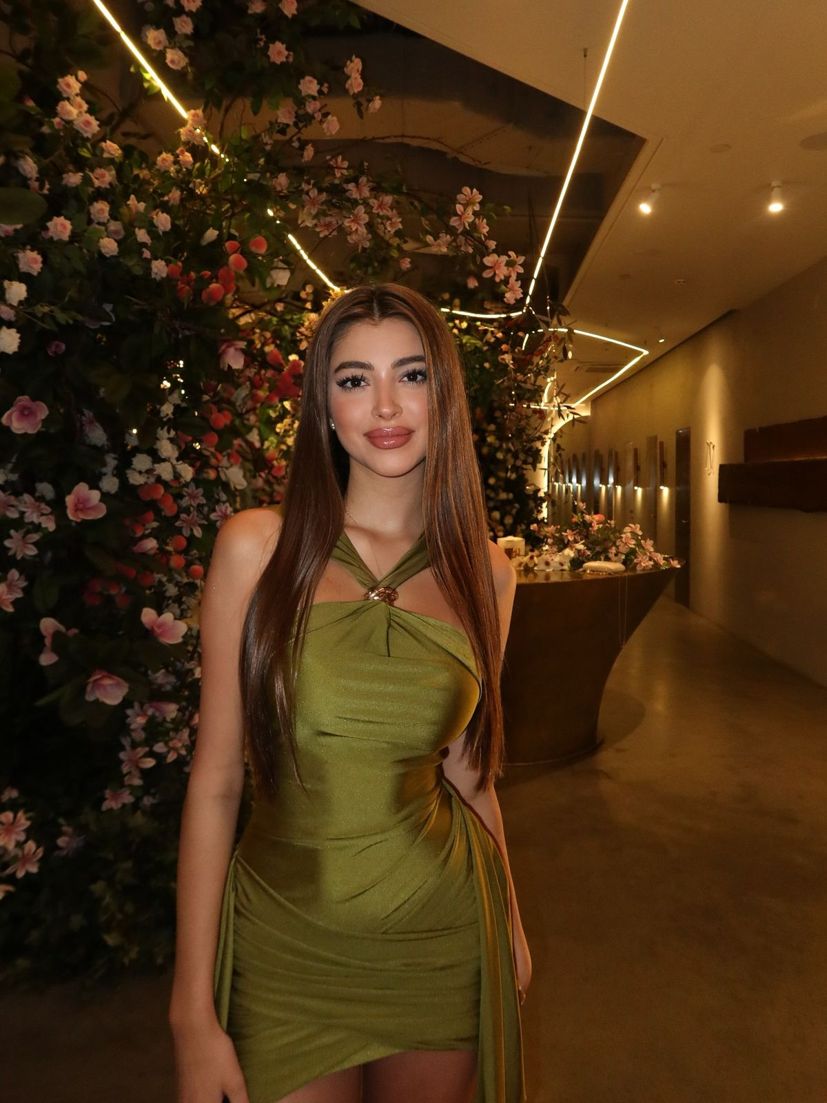 Sexy Green Halter Satin Sheath Short Party Dress Formal Cocktail Dress Homecoming Dress - View 4 | FashionDia