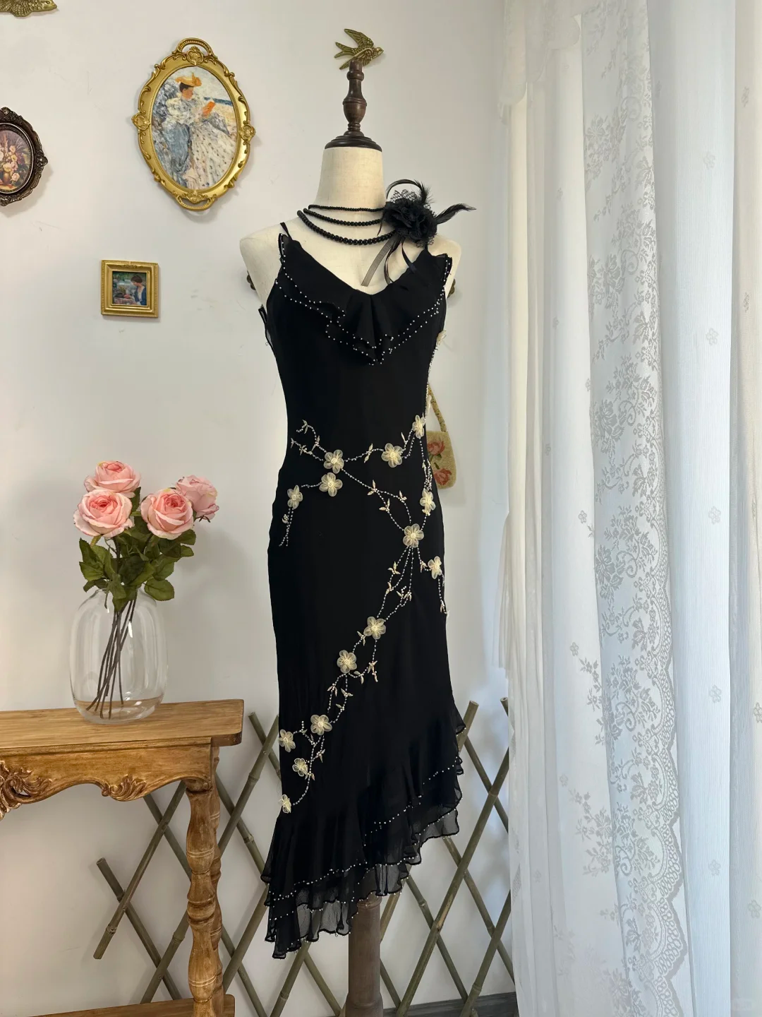 Classy Black Chiffon Beaded Appliques Long Party Gown Formal Evening Dress - FashionDia