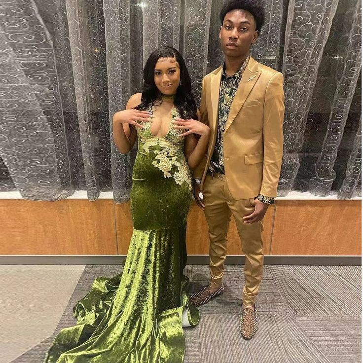 African Prom Dress For Black Girl Velvet Appliques Deep V Neck Sexy Mermaid Graduation Party Evening Dress Y6345 - View 4 | VelvetHem