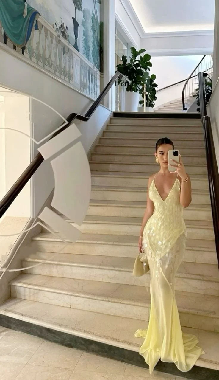 Fashion V Neck Mermaid Evening Dress Yellow Chiffon Sequins Prom Dress Y7892 - View 5 | VelvetHem