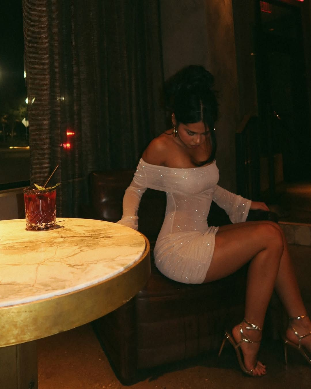 Sparkly Off The Shoulder Long Sleeves White 18th Birthday Outfits Short Graduation Homecoming Dress D039