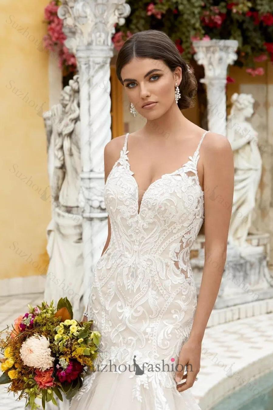 Mermaid Lace Spaghetti Straps Sleeveless White Wedding Dress Long Bridal Gown With Ruffles