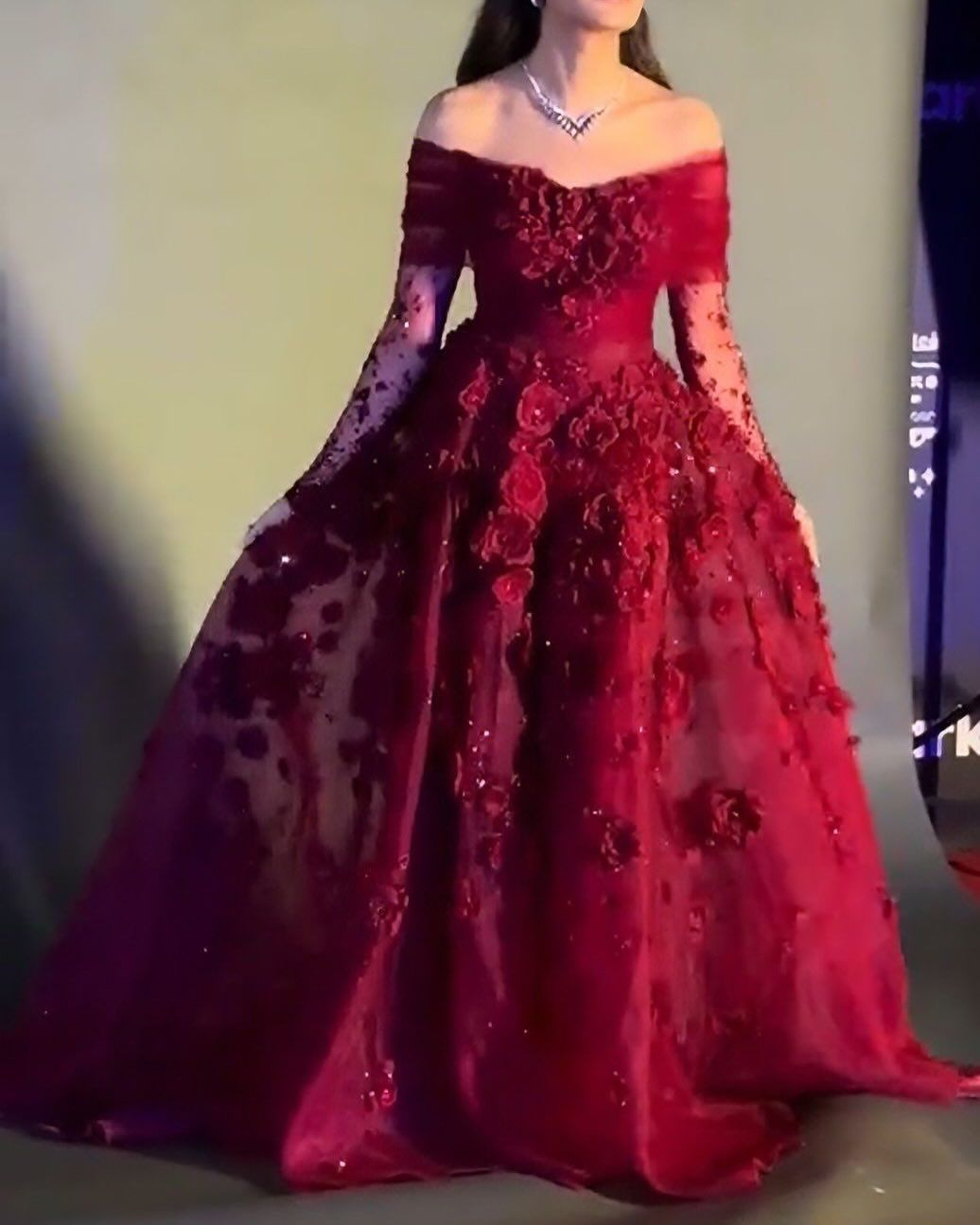 Pretty Off-the-Shoulder Ball Gown Red Organza Appliques Long Party Dress Birthday Outfits - View 2 | FashionDia