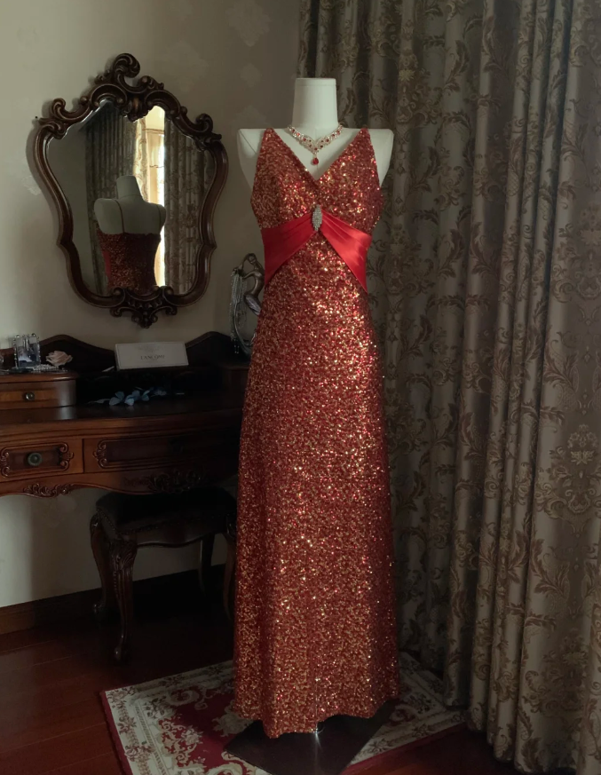 Vintage Red V-Neck Sequin Beaded Mermaid Party Dress Long Evening Gown - View 3 | FashionDia