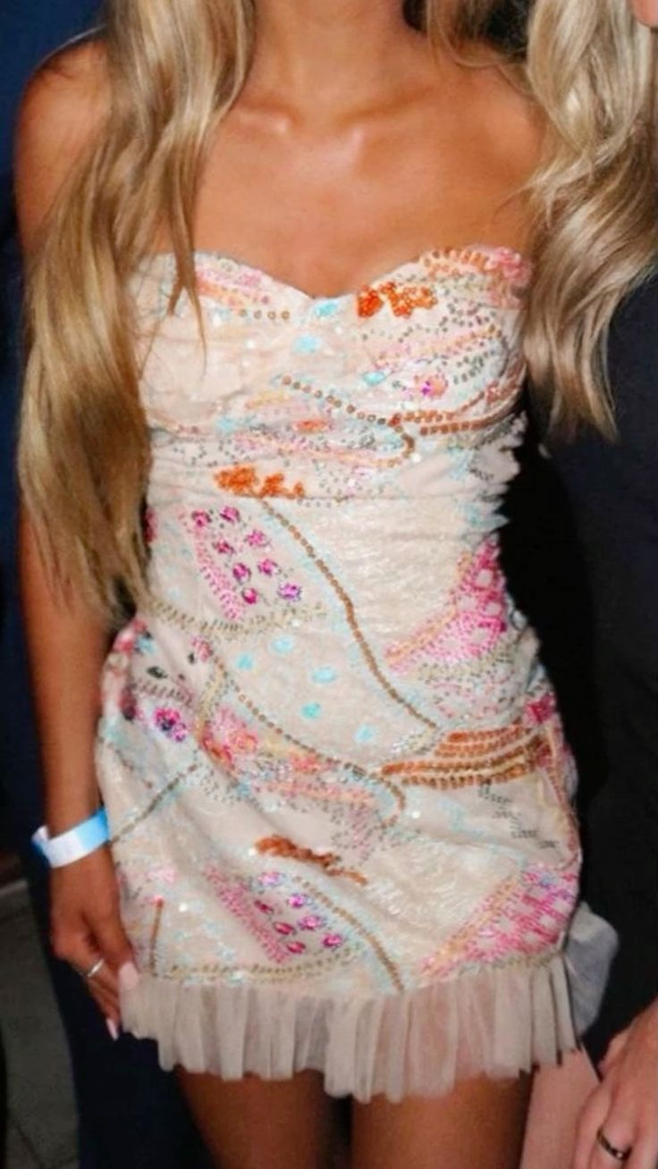 Gorgeous Sweetheart Neck Sequin Sheath Cocktail Dress Short Homecoming Dress - FashionDia