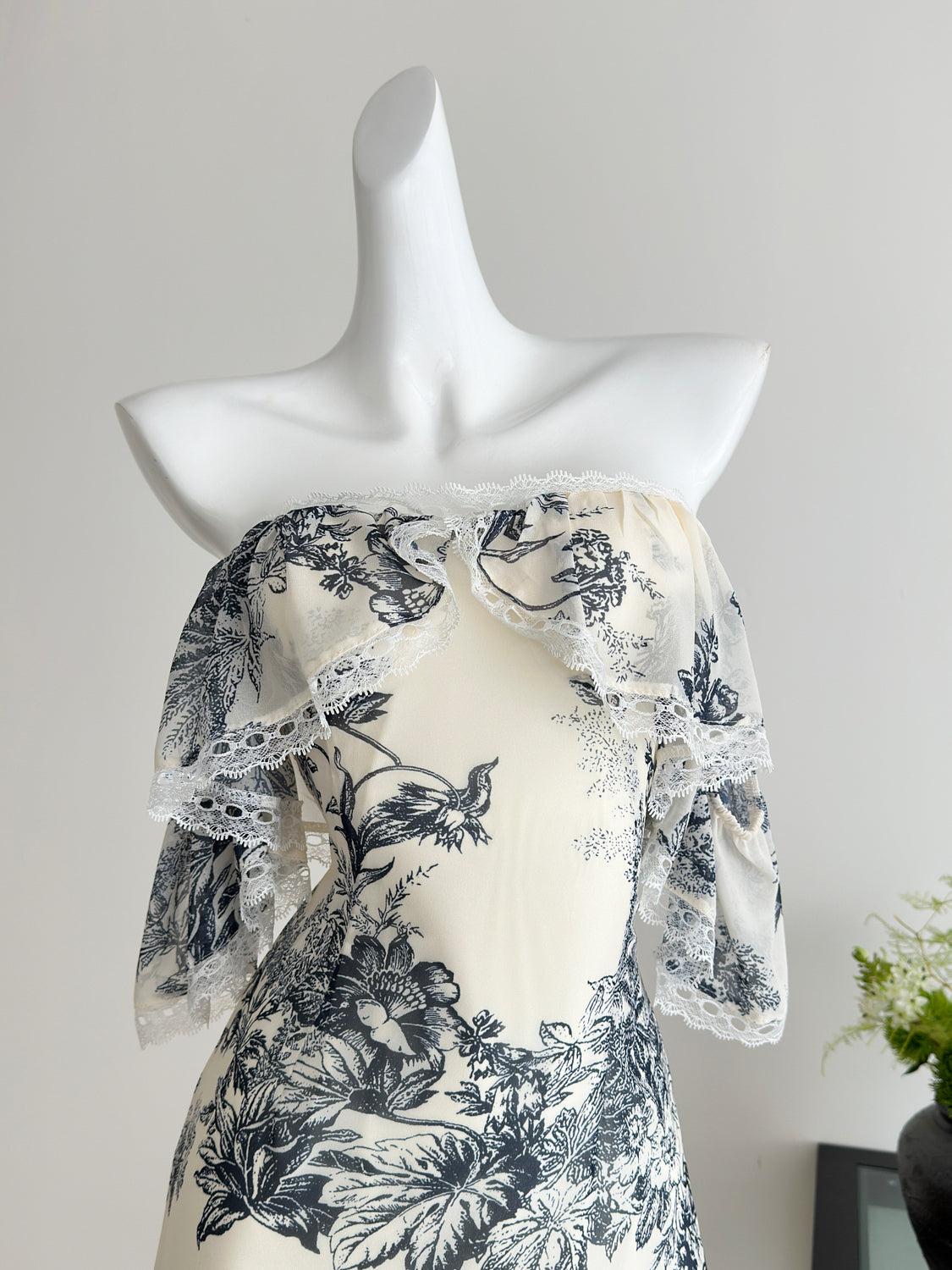 Square Neck Summer Short Lace Dress L69
