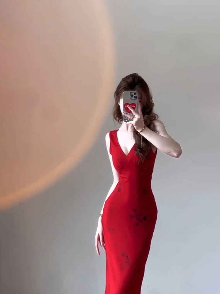 Sexy Mermaid V Neckline Christmas Dress Red Satin Prom Dresses Birthday Outfits - FashionDia