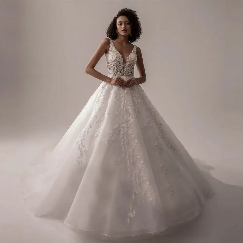 V-Neck Sleeveless Lace Wedding Dress - Fashionpara
