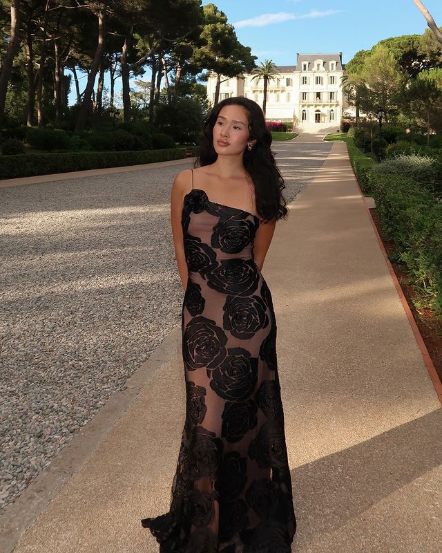 Milagros Exclusive Women's Evening Dress with Floral Appliqu��s Wear Edit
