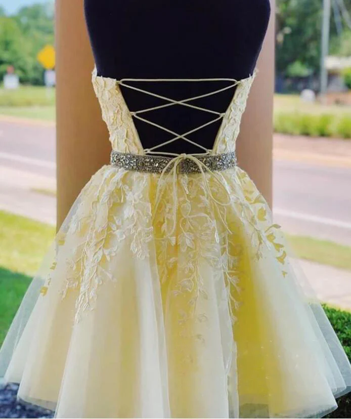 Corset Halter Short Graduation Dress White Lace Cocktail Party Dress for Junior Girls Beaded Belt - View 4 | FashionDia