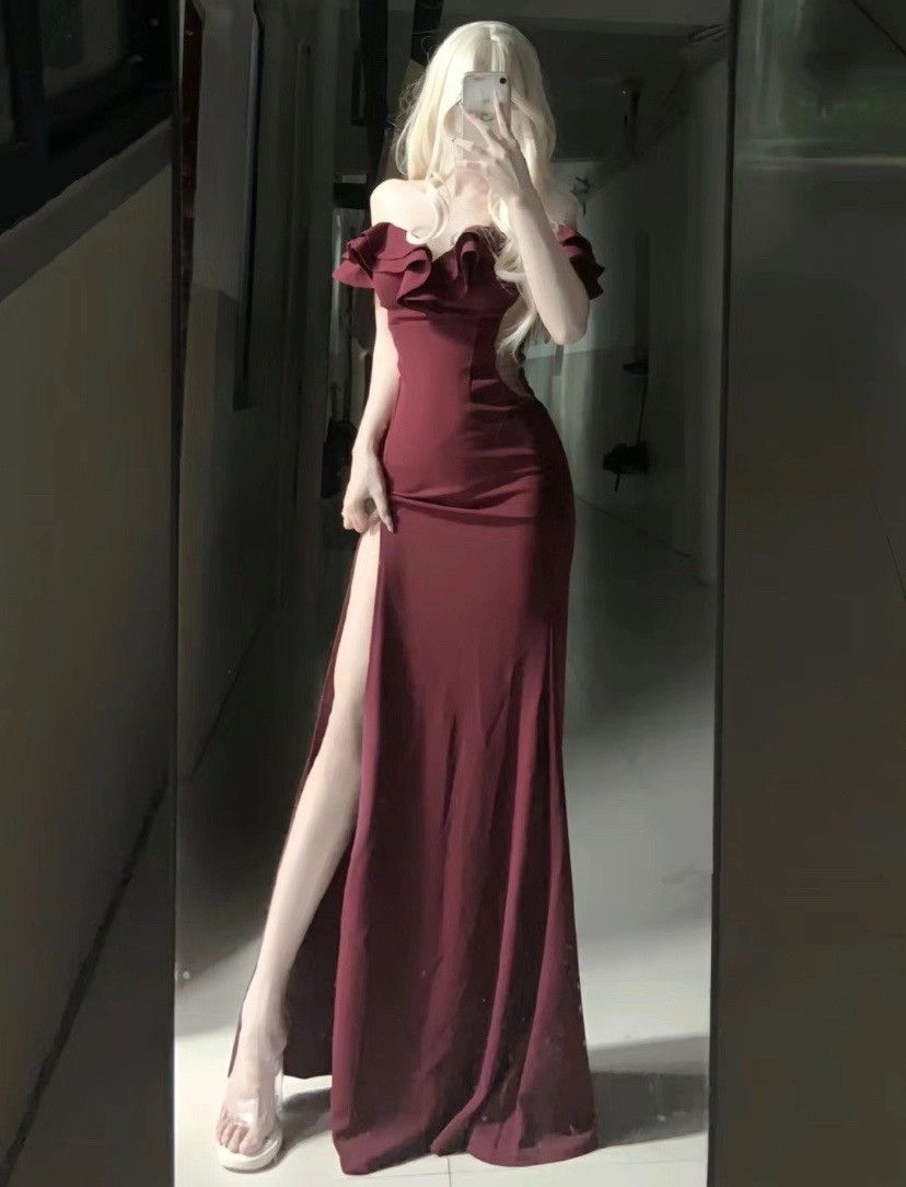 Classy Burgundy Long Evening Dress With Split