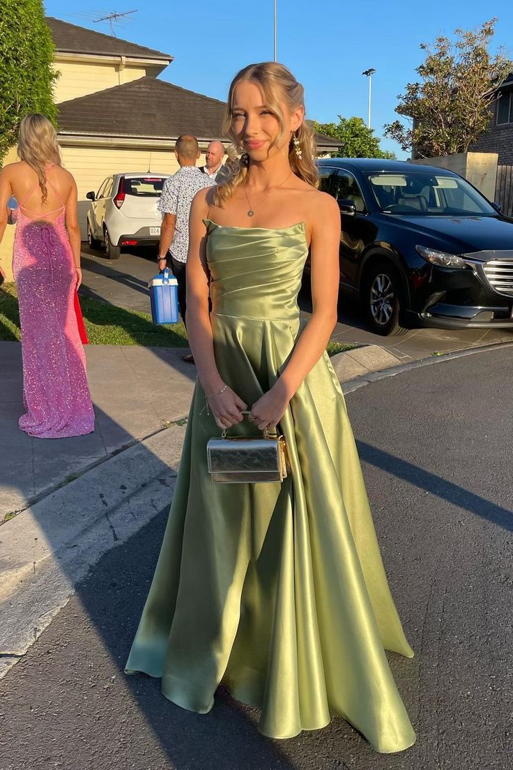 Classy Green Strapless Pleated Party Dress A-Line Satin Prom Dress - FashionDia