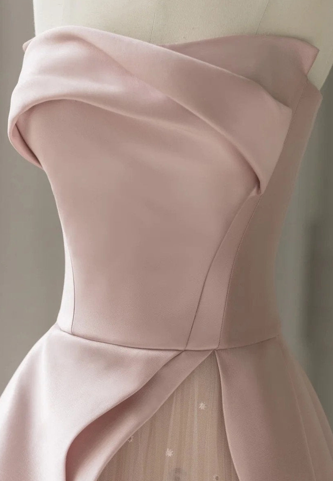 Off-Shoulder Sleeveless Satin Tulle Prom Dress A-Line Formal Dress