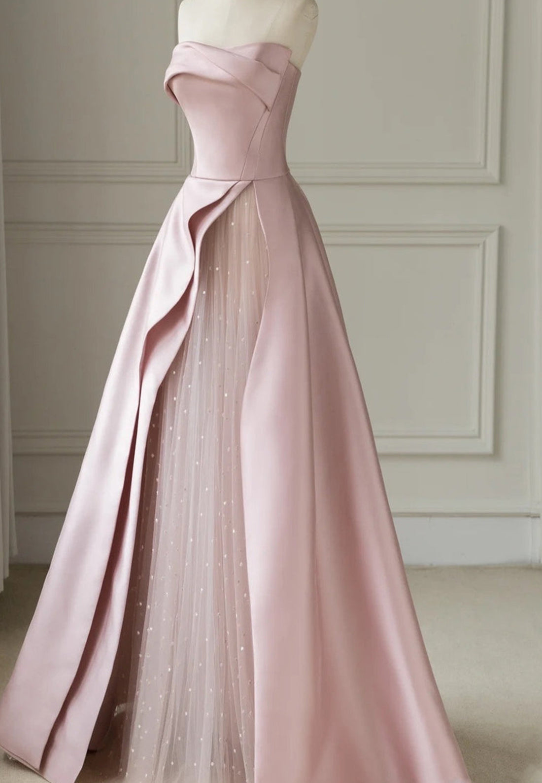 Off-Shoulder Sleeveless Satin Tulle Prom Dress A-Line Formal Dress